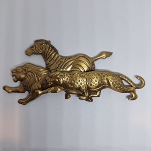 Animal wildlife brooch